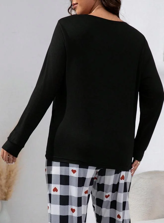 تايك تو طقم بيجاما من بنطال بنمط مربعات وتيشيرت بطبعة كتابة